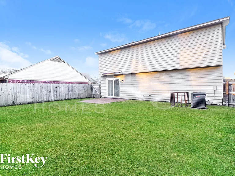 10225 Cottage Farms Dr — Photo 15