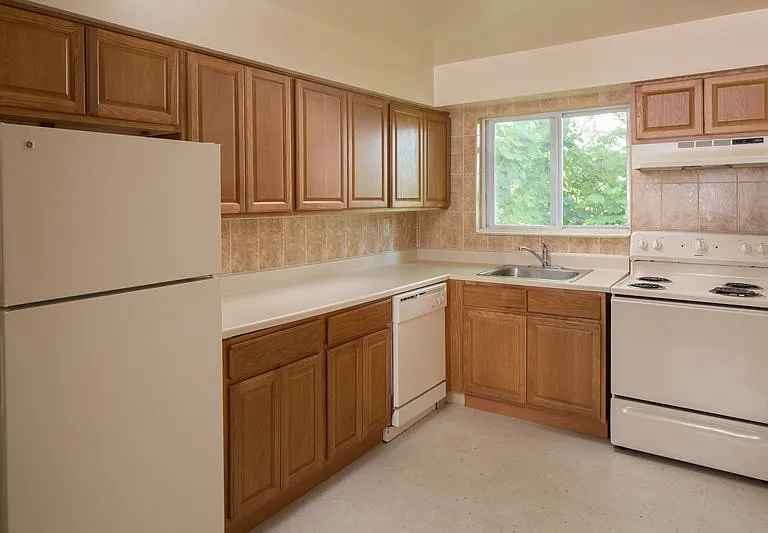 Hampton Oaks Apartments — Photo 1