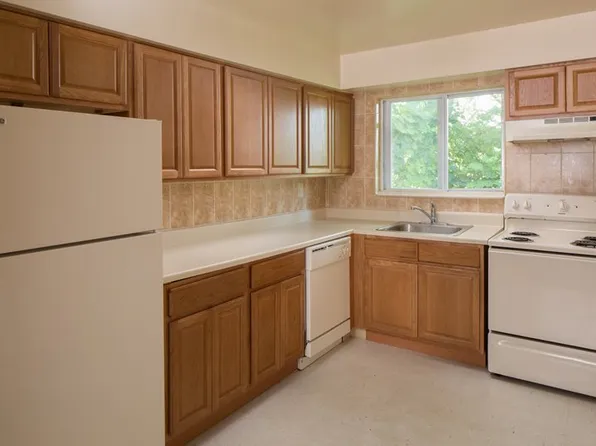 Hampton Oaks Apartments, 7 Oakwood Dr Floor 2, Peekskill, NY 10566