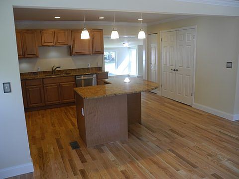 8351 Bodkin Ave Kitchen2