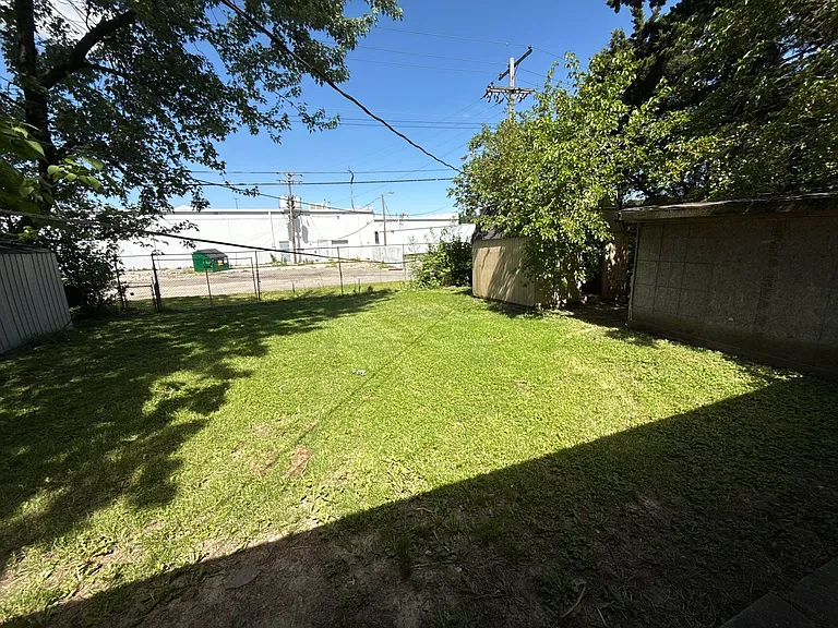 3631 Decamp Dr — Photo 14