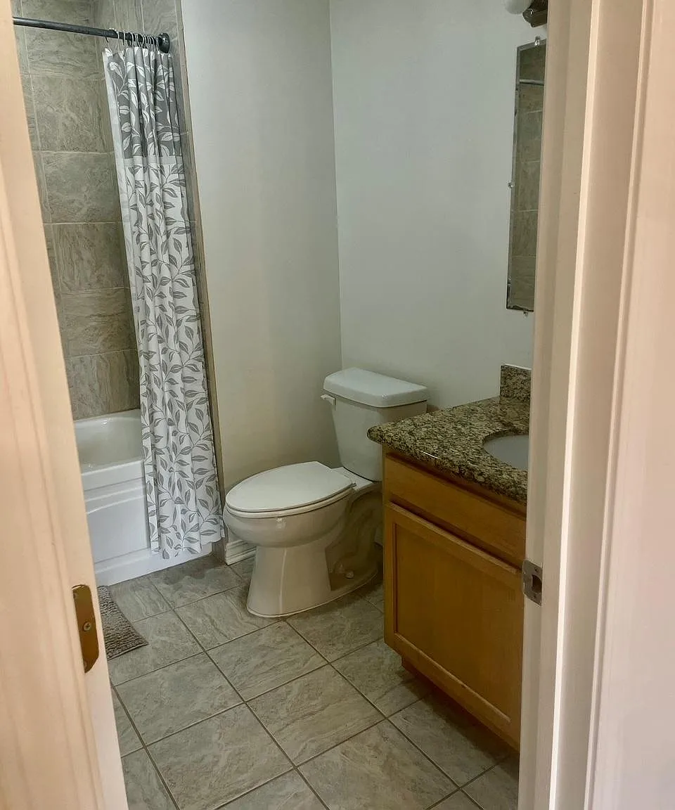 2 bed, 1.5 bath, $1,275 — Photo 3