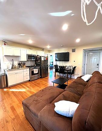 3rd image of (Undisclosed Address)