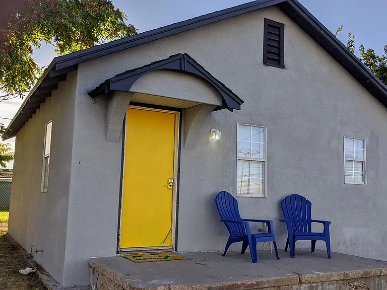 311 S Walnut St — Photo 1