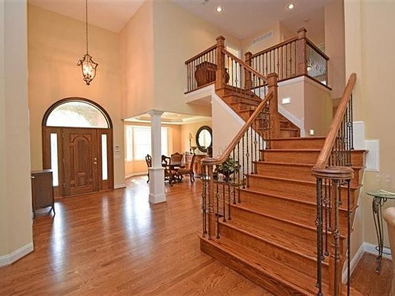 2nd image of 2031 Tall Pines Ln