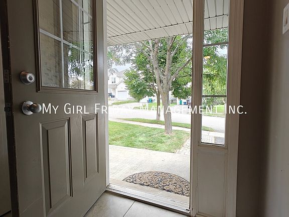 2nd image of 619 Royal Fern St
