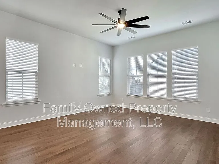 420 W Respite Ln — Photo 19