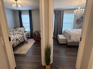 1433 Coneflower Ln, Shakopee, MN 55379