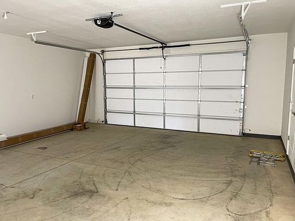 oversized 2 car garage