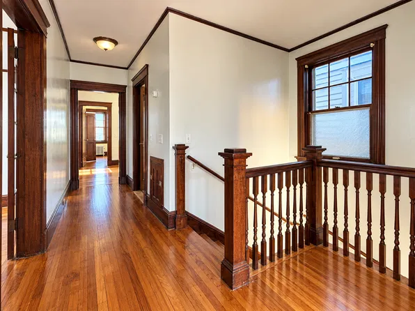 18 Child St, Warren, RI 02885