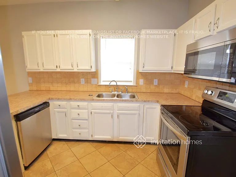 834 Highlander Ct — Photo 8
