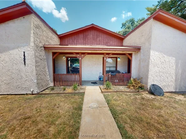 1527 Pine Ridge Dr, College Station, TX 77840