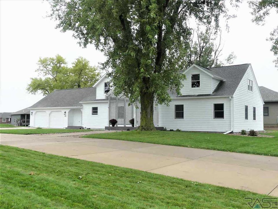1st image of 1805 W Gray Gables Cir
