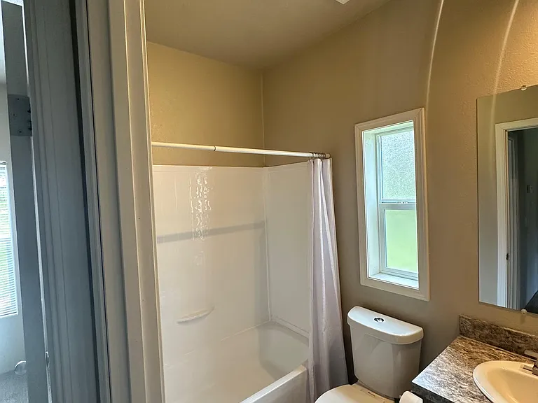 220 Swofford Rd — Photo 10