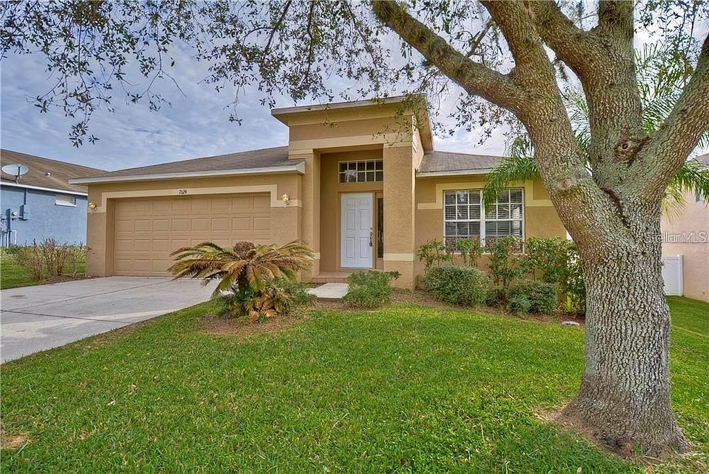 7624 Jeno St, Zephyrhills, FL 33540 | Zillow