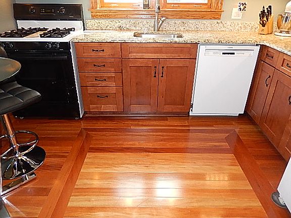 2nd image of 9527 S Lacrosse Ave