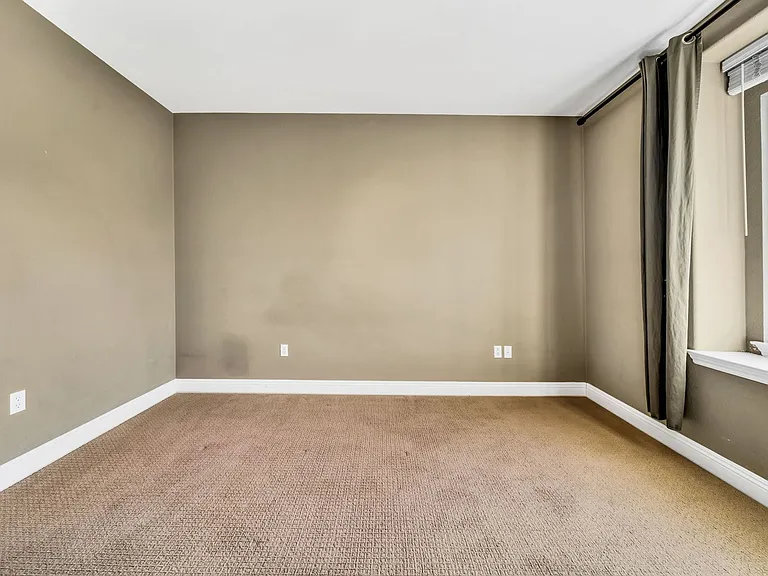 48954 Woodgrove Cmn — Photo 16