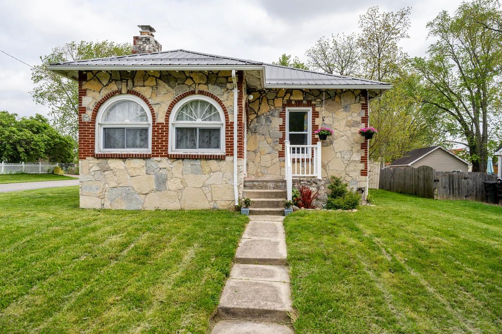 Real estate listing image