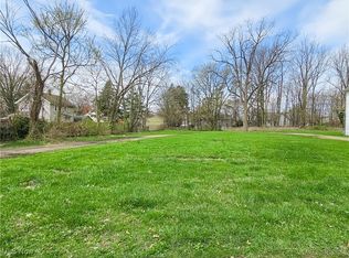 Cleveland Ave NW, Canton, OH 44709
