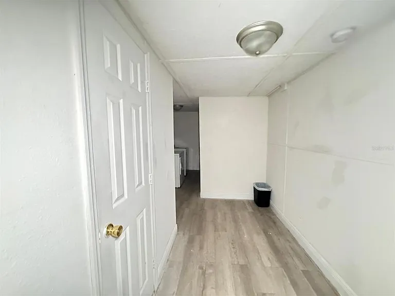 229 S Candler Ave — Photo 21