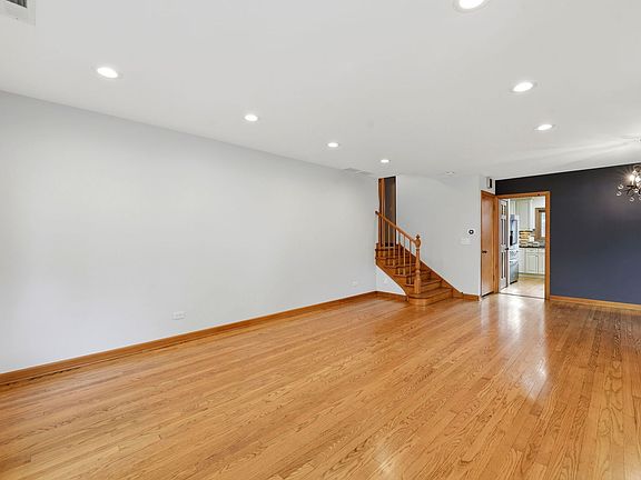 3rd image of 1434 Heidorn Ave
