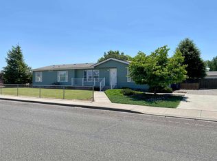636 N Elm Ave, Pasco, WA 99301