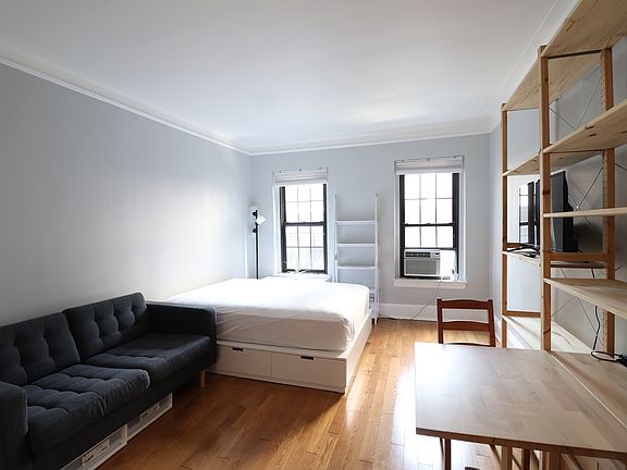 3rd image of 233 E 54th St APT 4C