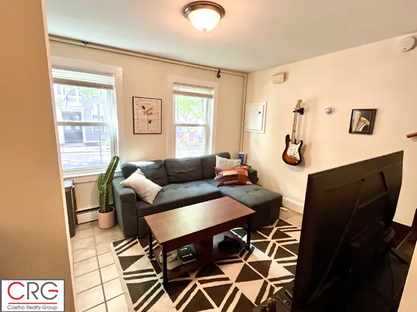 117 Thorndike St #A, Cambridge, MA 02141