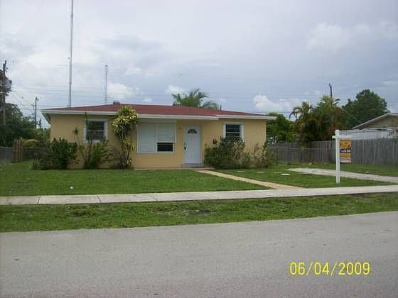 2nd image of 3420 SW 47th Ave