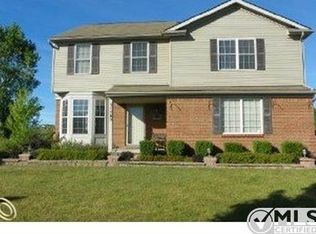 51783 Rivard Rd, New Baltimore, MI 48047