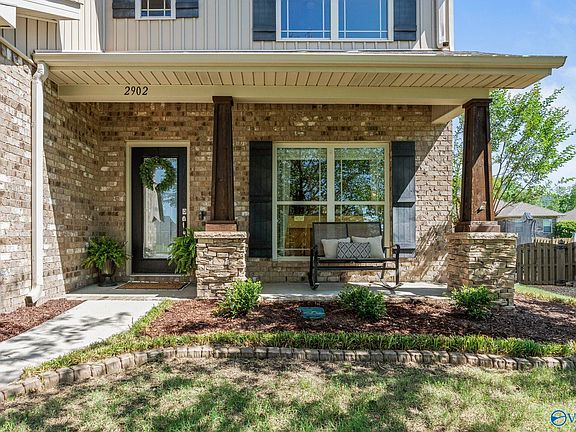 4th image of 2902 Old Barn Cir SE