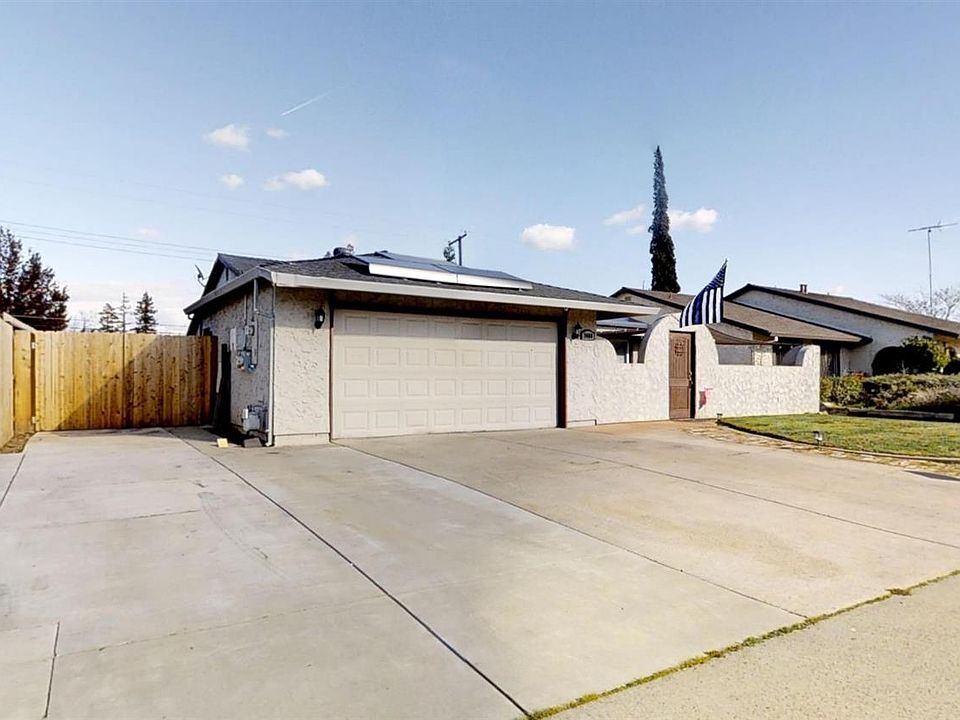 1st image of 7460 Blackthorne Way