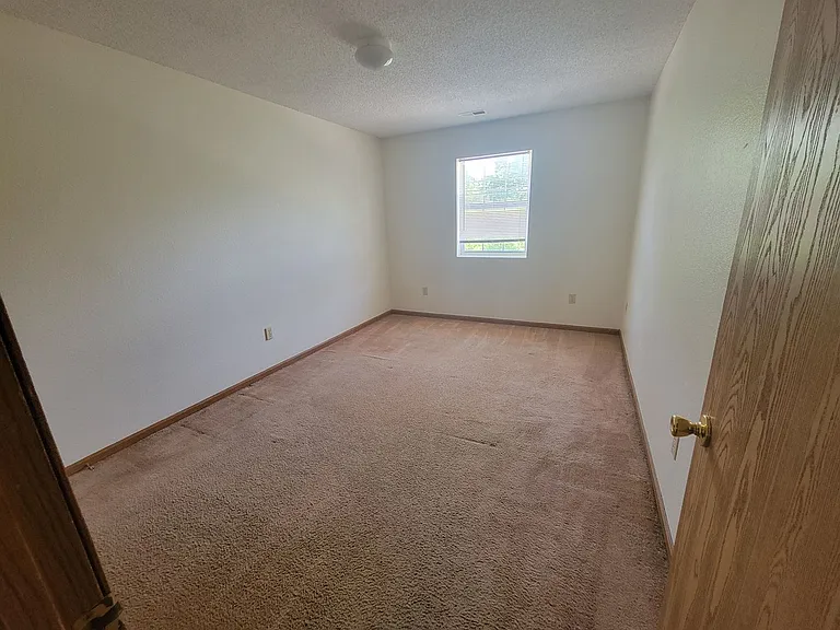 College Place Apartments — Photo 11