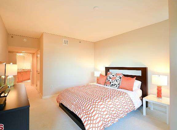 3rd image of 13650 Marina Pointe Dr Unit 706