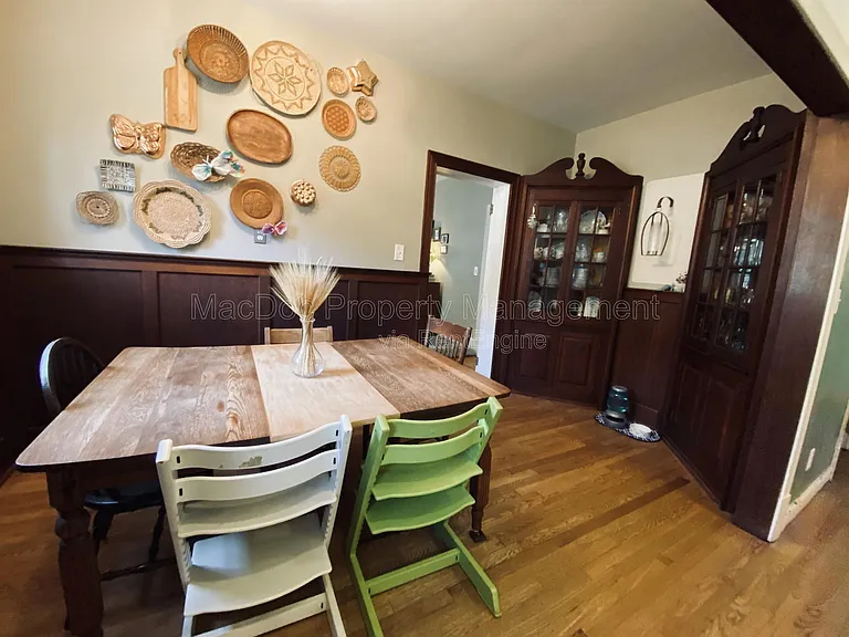 916 Sylvania Ave — Photo 16