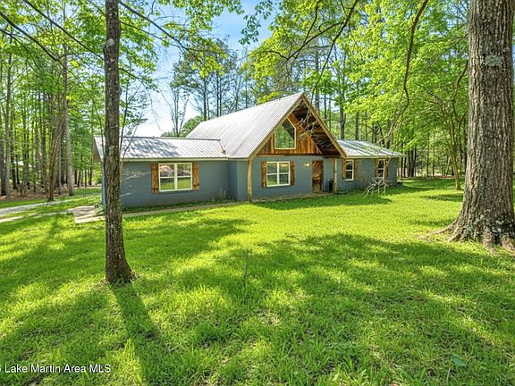 3rd image of 619 Timber Cove Dr
