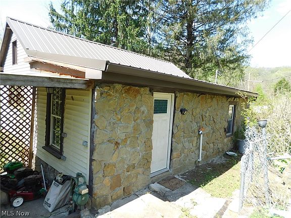 2nd image of 68250 Wrixon Rd