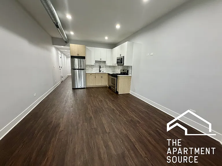2159 W Wilson Ave #G — Photo 9
