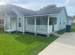 506 Moore Ave, Palacios, TX 77465