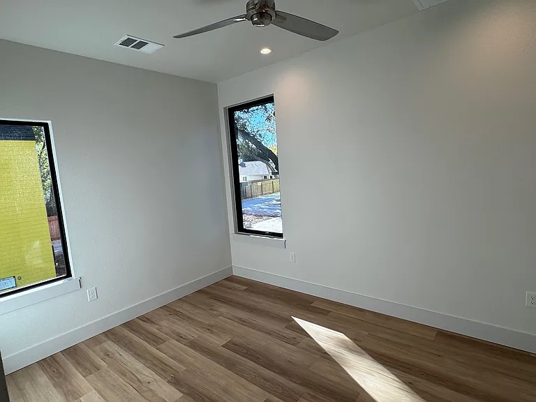 1133 Walton Ln #2 — Photo 7