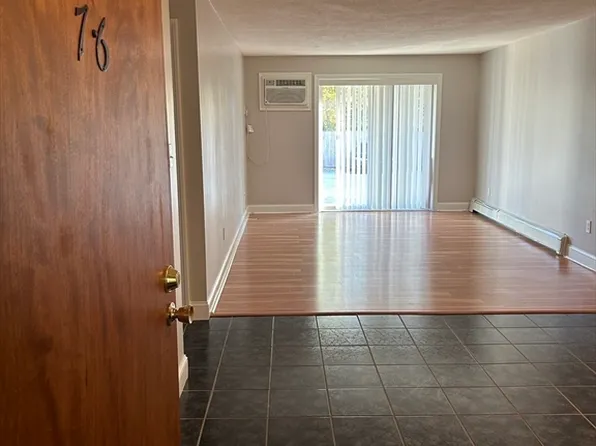 12 Kenmar Dr Unit 76, Billerica, MA 01821