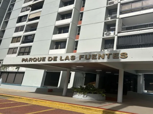 690 Calle Cesar Gonzalez Parque De Las Fuentes, San Juan, PR 00918