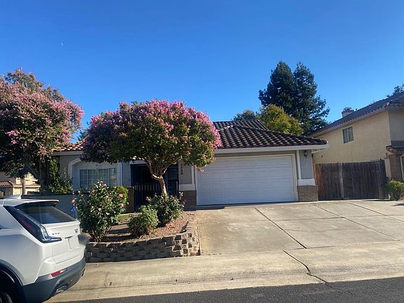 4th image of 4822 Mission Beach Ct
