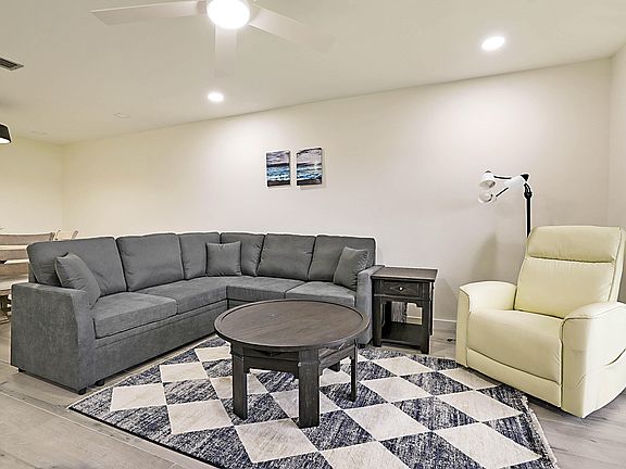 4th image of 300 Intracoastal Pl APT 203