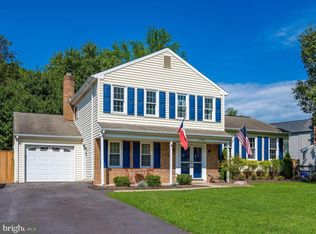 17128 Hoskinson Rd, Poolesville, MD 20837