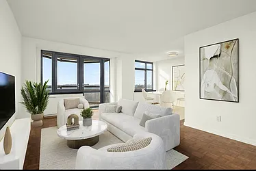 112-01 Queens Boulevard, #2106