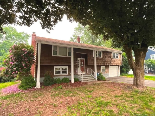 75 Lynnbrook Road, Fairfield, CT 06825