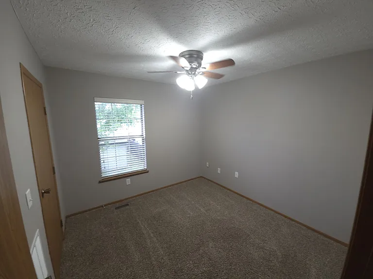 366 E Mithoff St — Photo 24