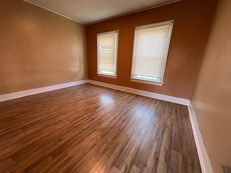 1839 Hopkins Ave — Photo 6