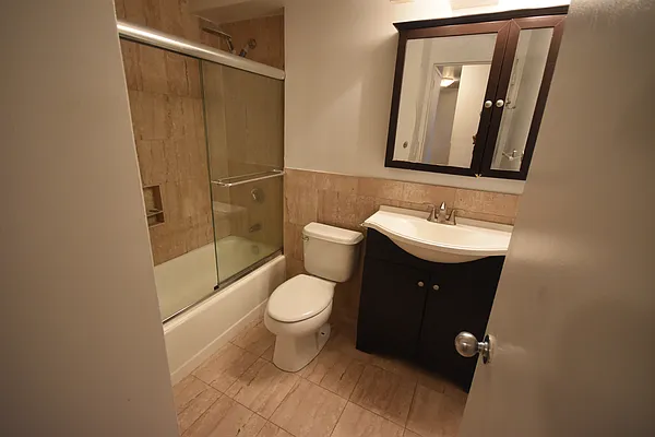 Rented by Luxury Habitat | media 14